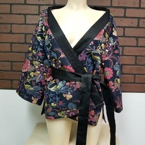 Bebe Jacquard Kimono Jacket in size Small